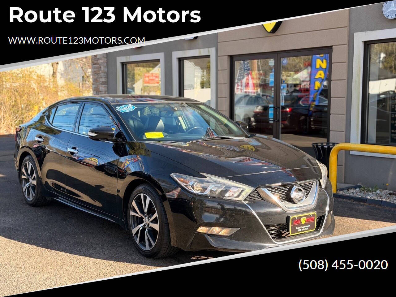 2017 NISSAN Maxima