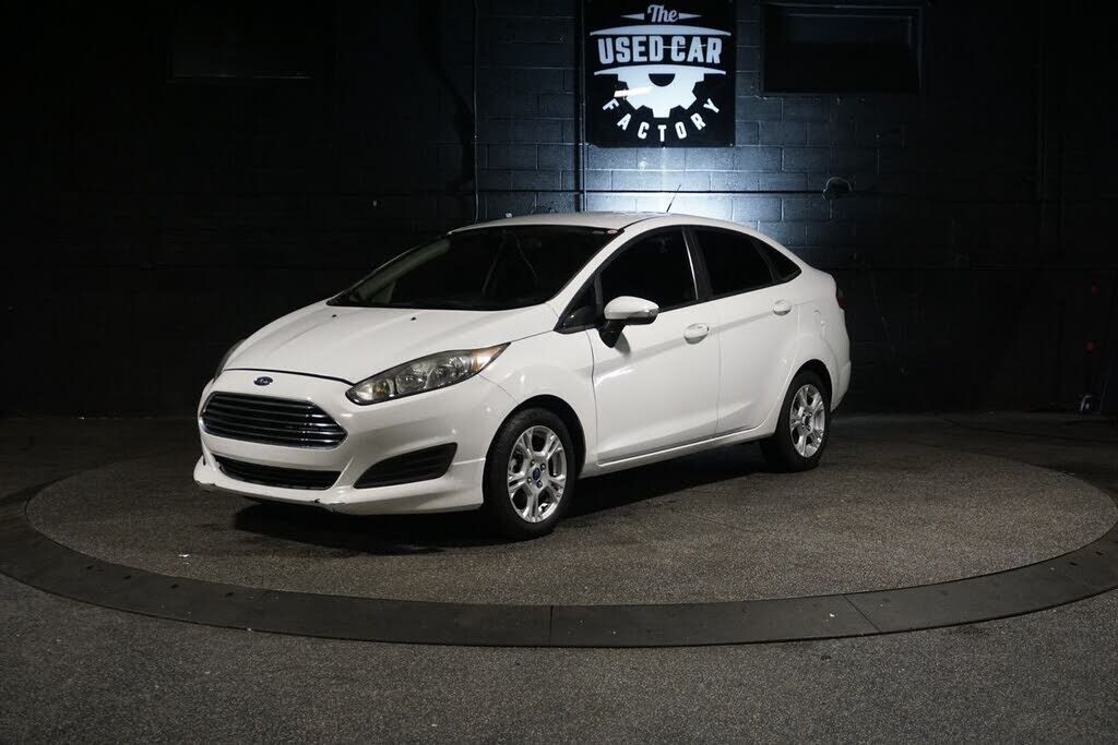 2015 FORD Fiesta