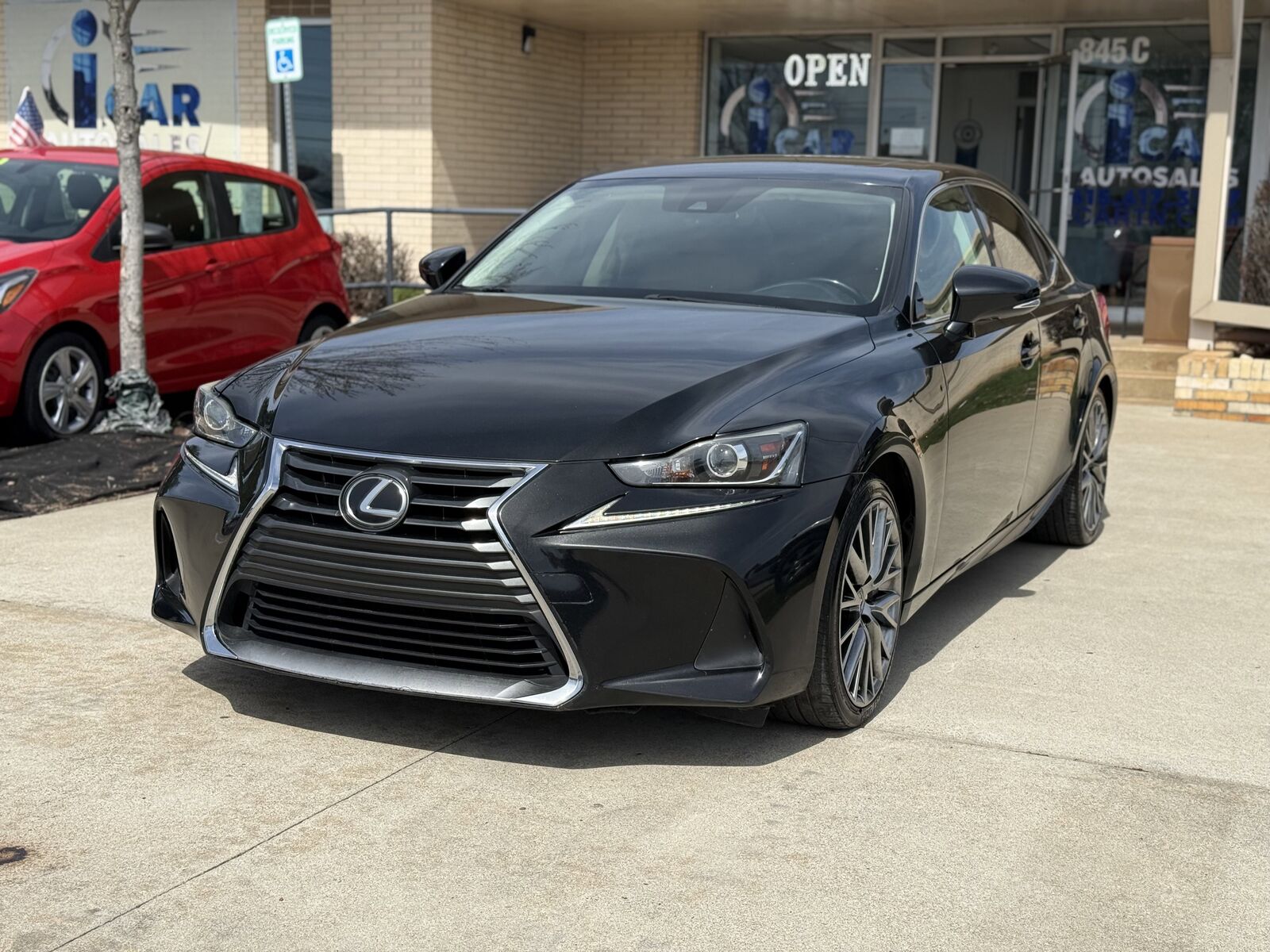 2017 LEXUS IS