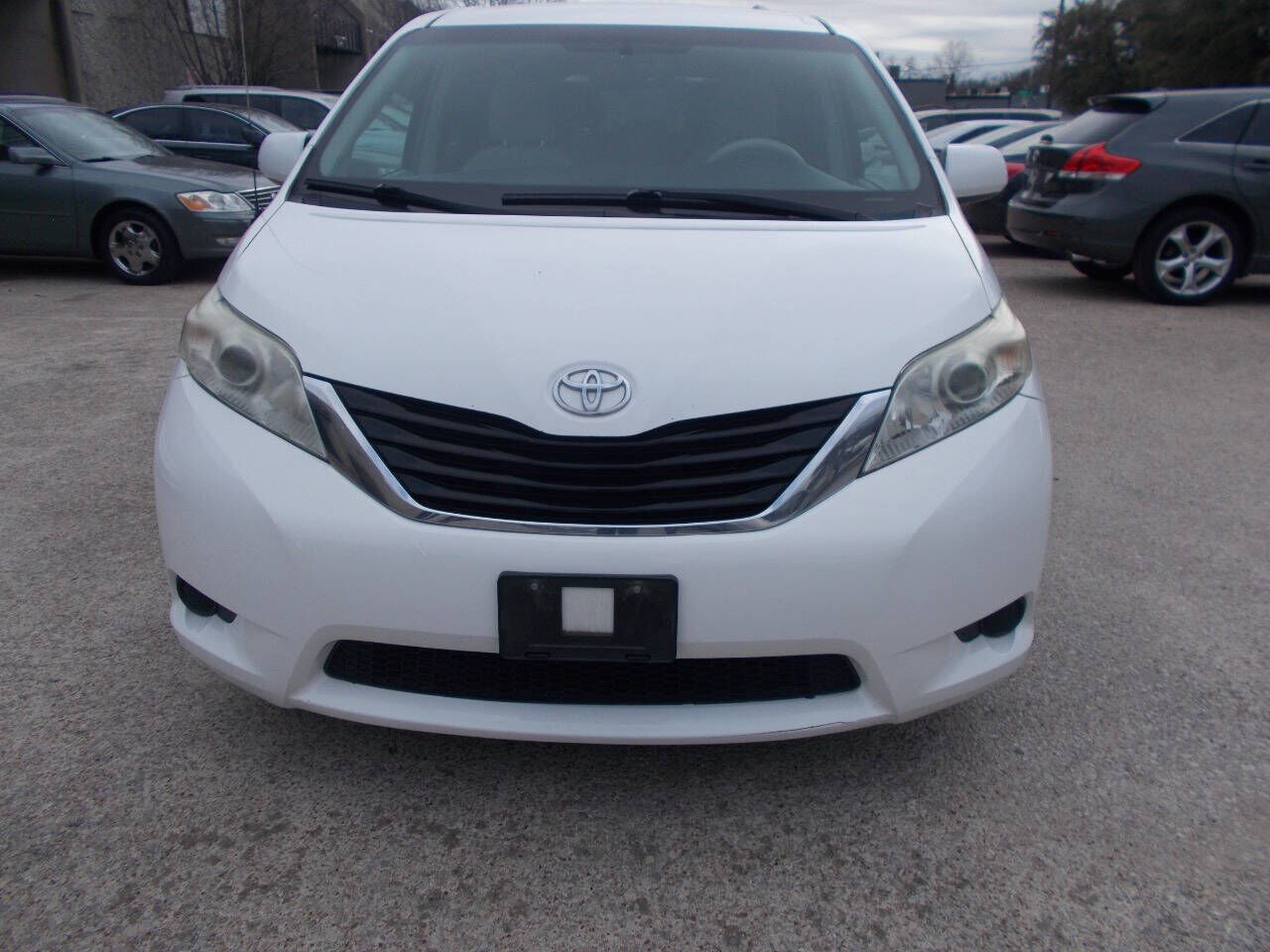2013 TOYOTA Sienna