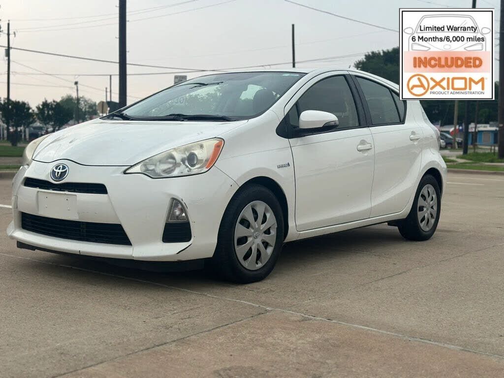 2013 TOYOTA Prius