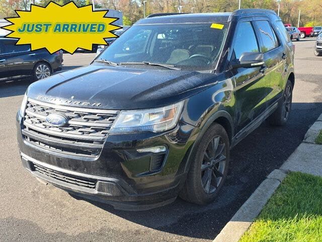 2018 FORD Explorer