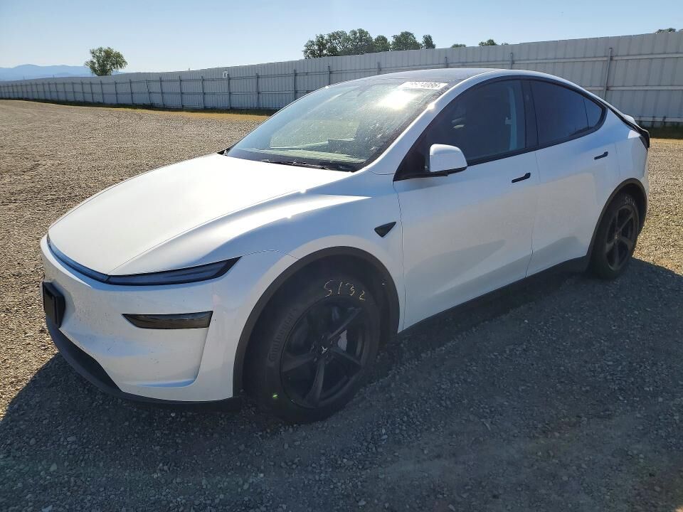 2026 TESLA Model Y