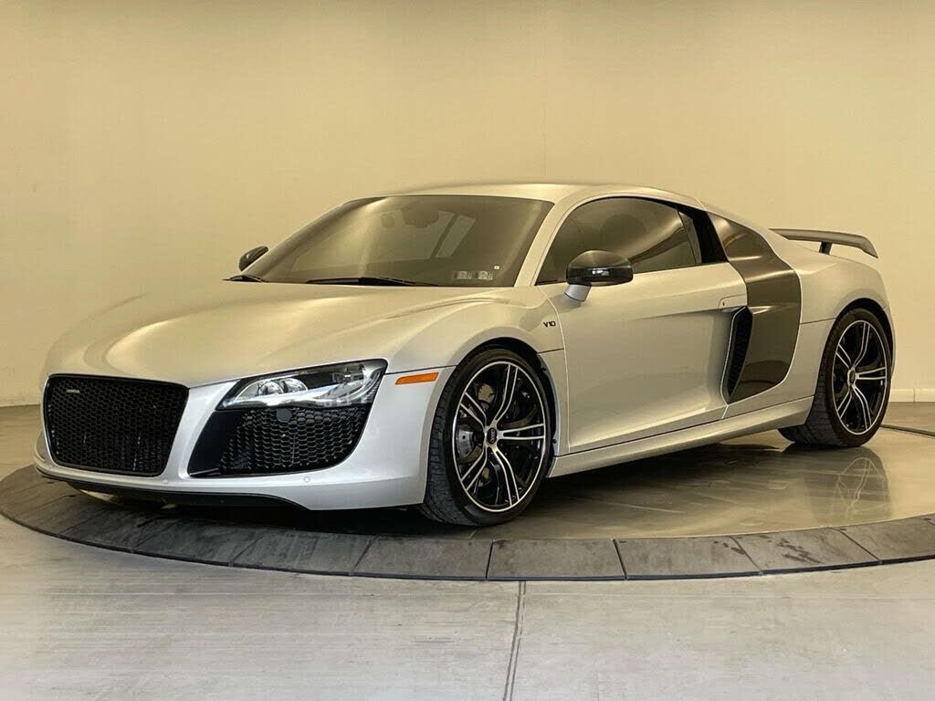 2012 AUDI R8