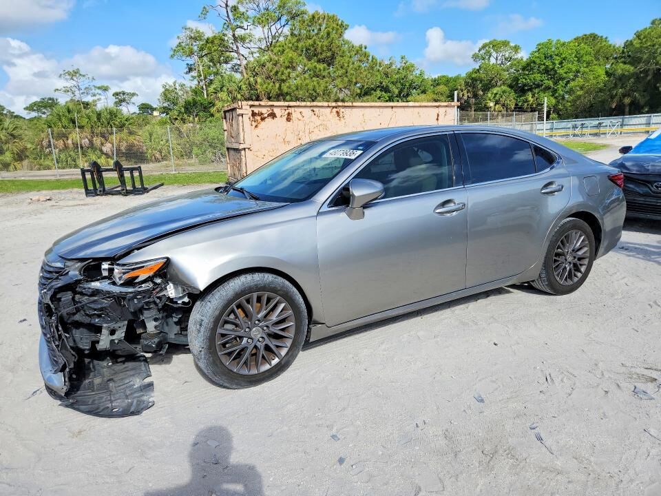 2018 LEXUS ES