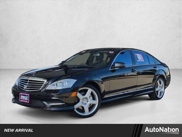 2013 MERCEDES-BENZ S-Class