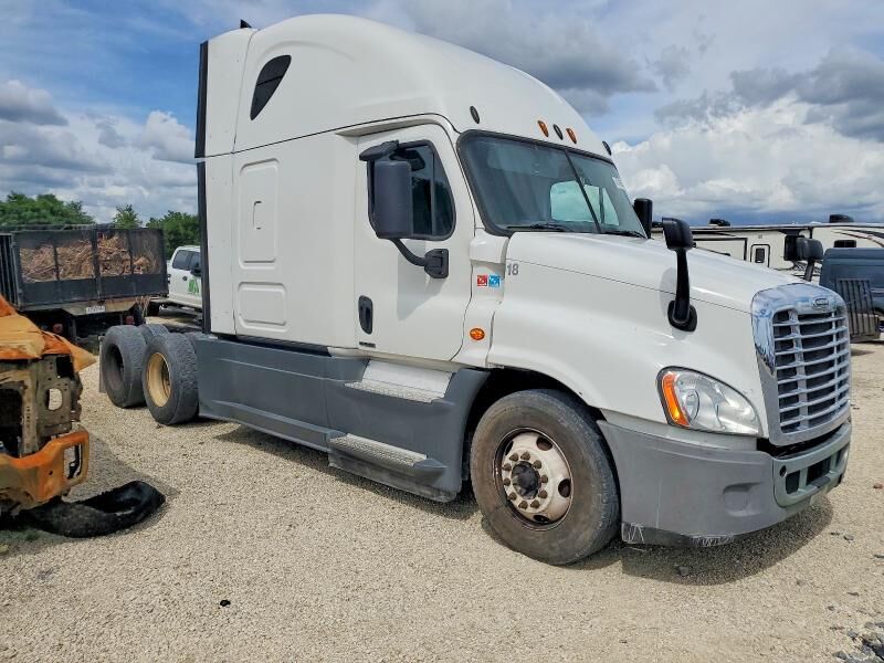 2017 FREIGHTLINER Cascadia