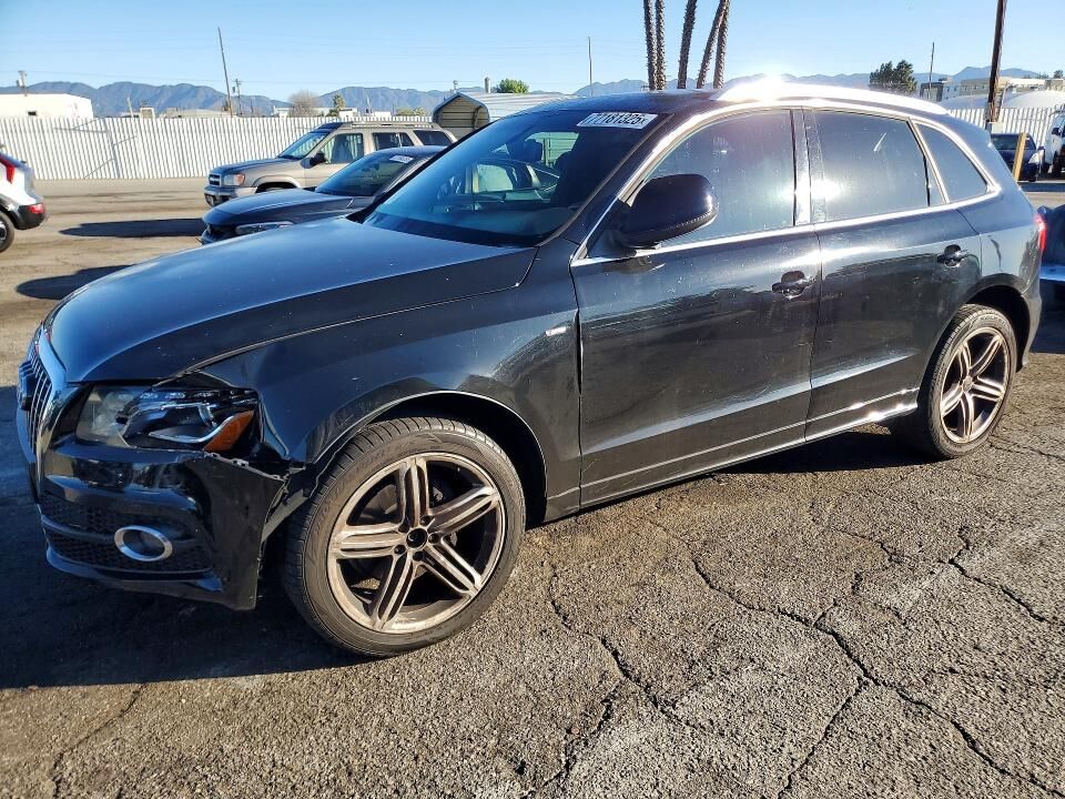 2010 AUDI Q5