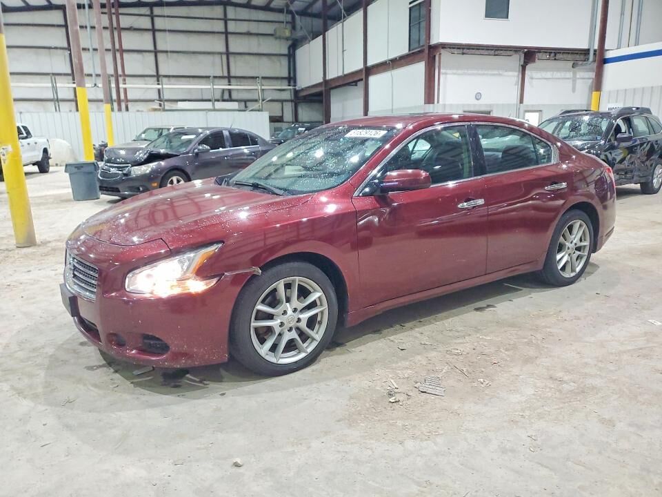 2010 NISSAN Maxima