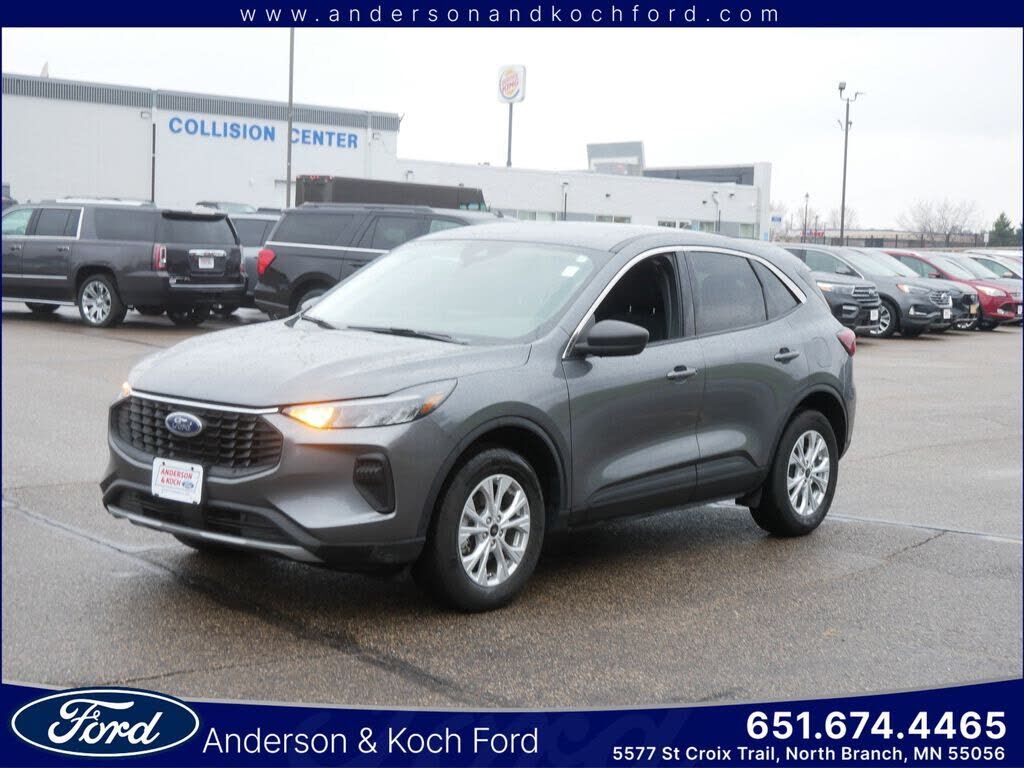 2024 FORD Escape