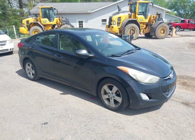 2012 HYUNDAI Elantra