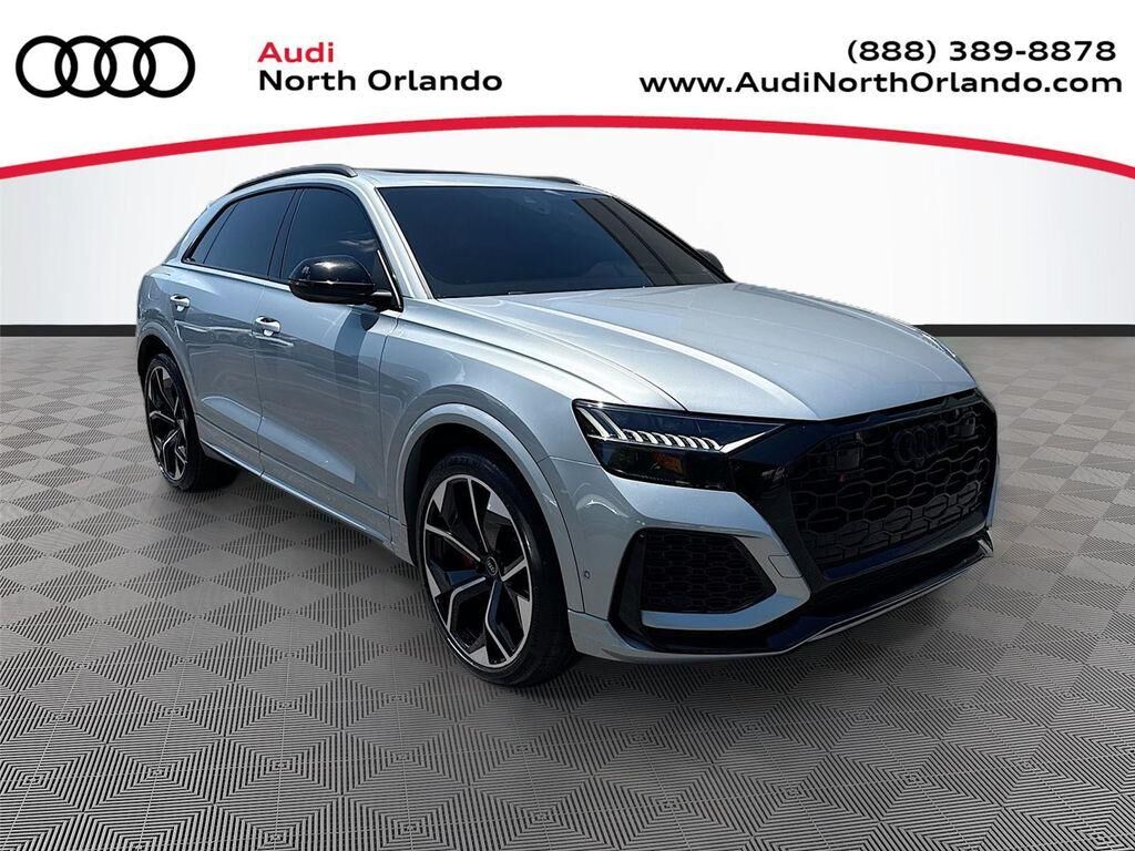 2023 AUDI RS Q8