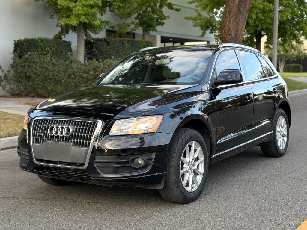 2011 AUDI Q5