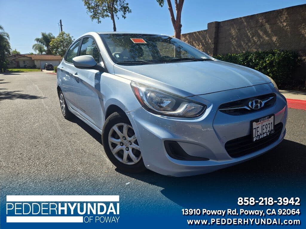 2014 HYUNDAI Accent