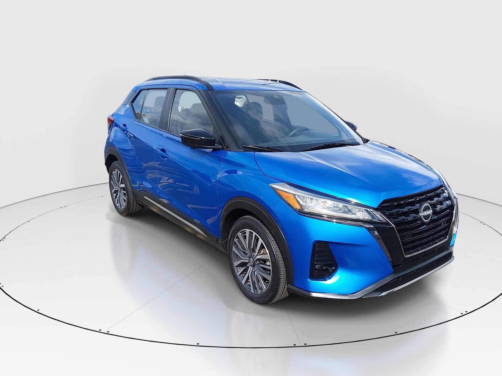 2024 NISSAN Kicks