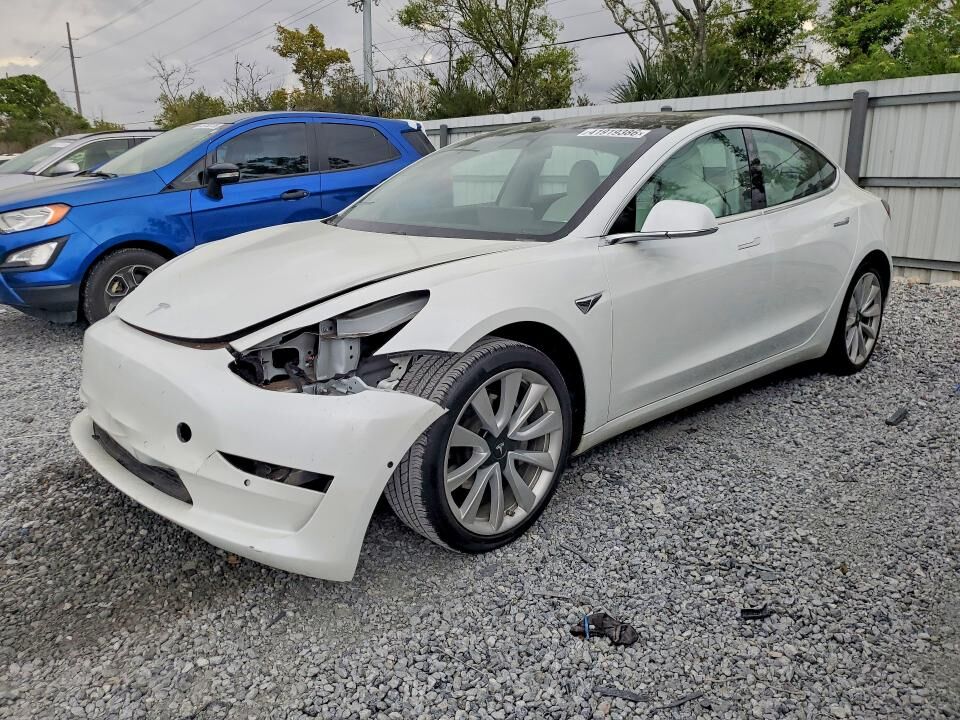 2020 TESLA Model 3