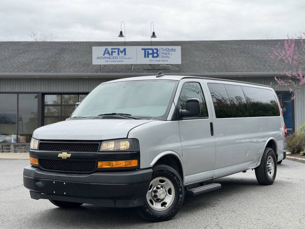 2020 CHEVROLET Express