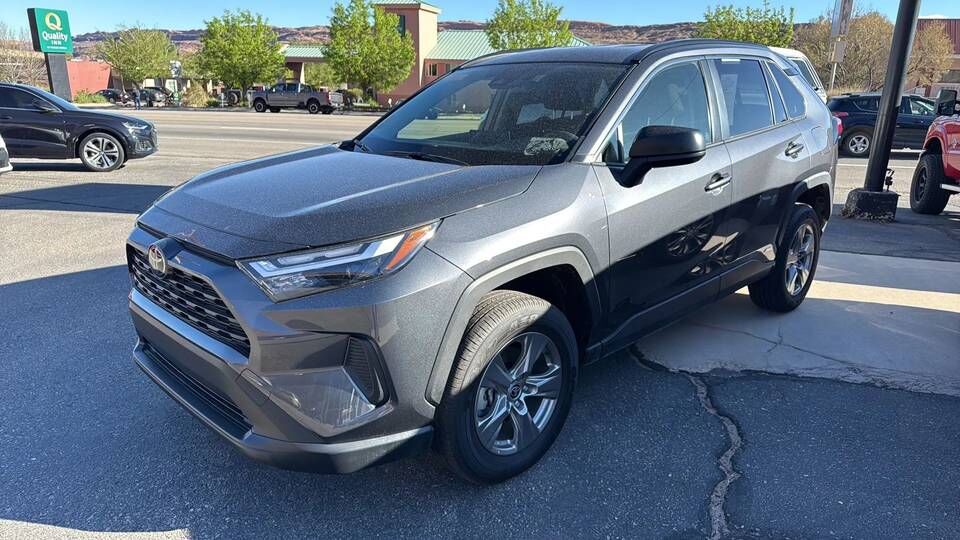 2025 TOYOTA RAV4