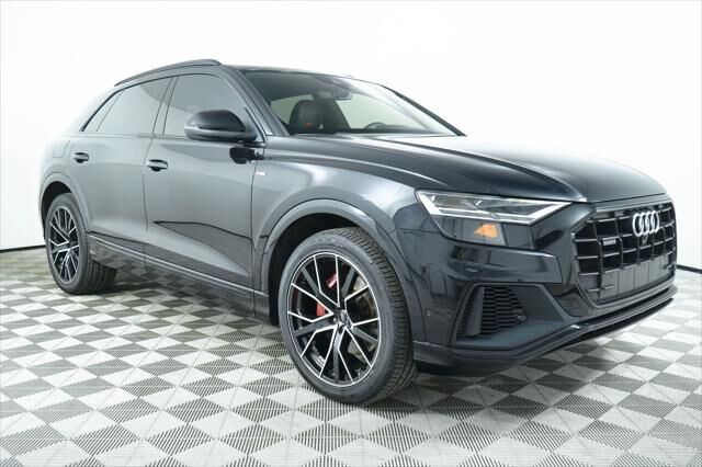 2020 AUDI Q8