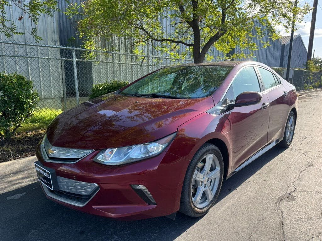 2017 CHEVROLET Volt