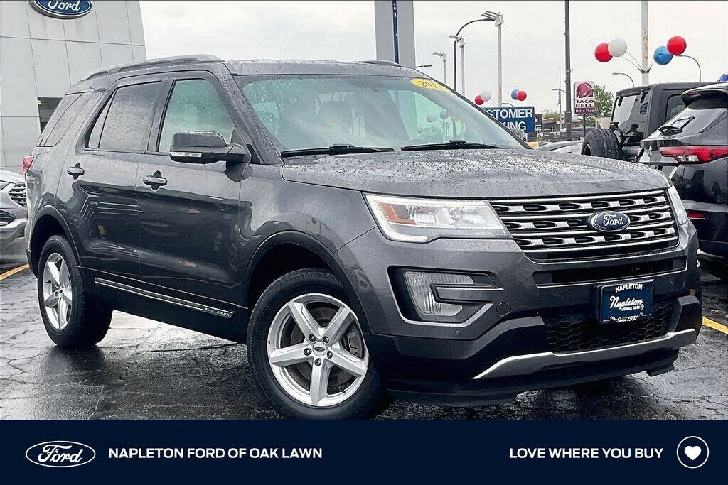 2017 FORD Explorer