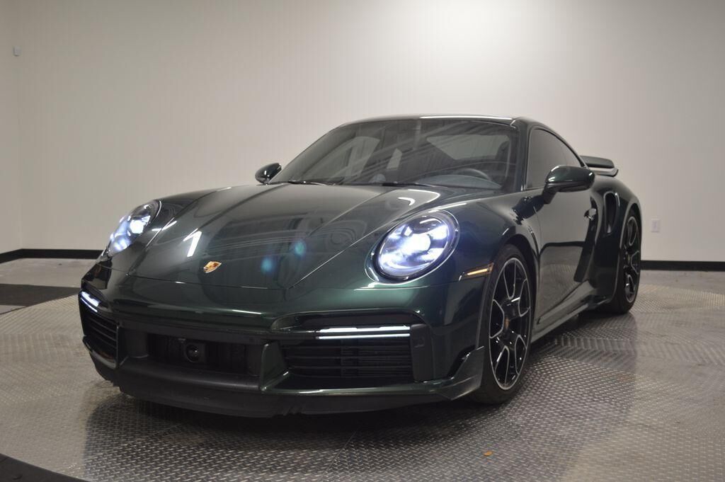 2025 PORSCHE 911