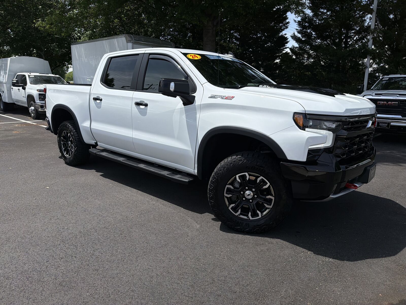 2024 CHEVROLET Silverado