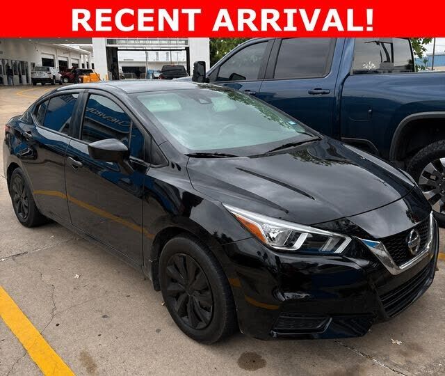 2020 NISSAN Versa
