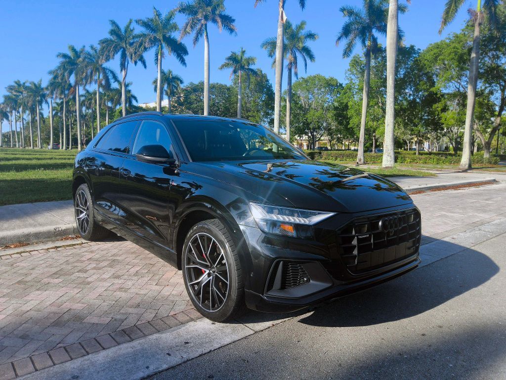 2021 AUDI Q8