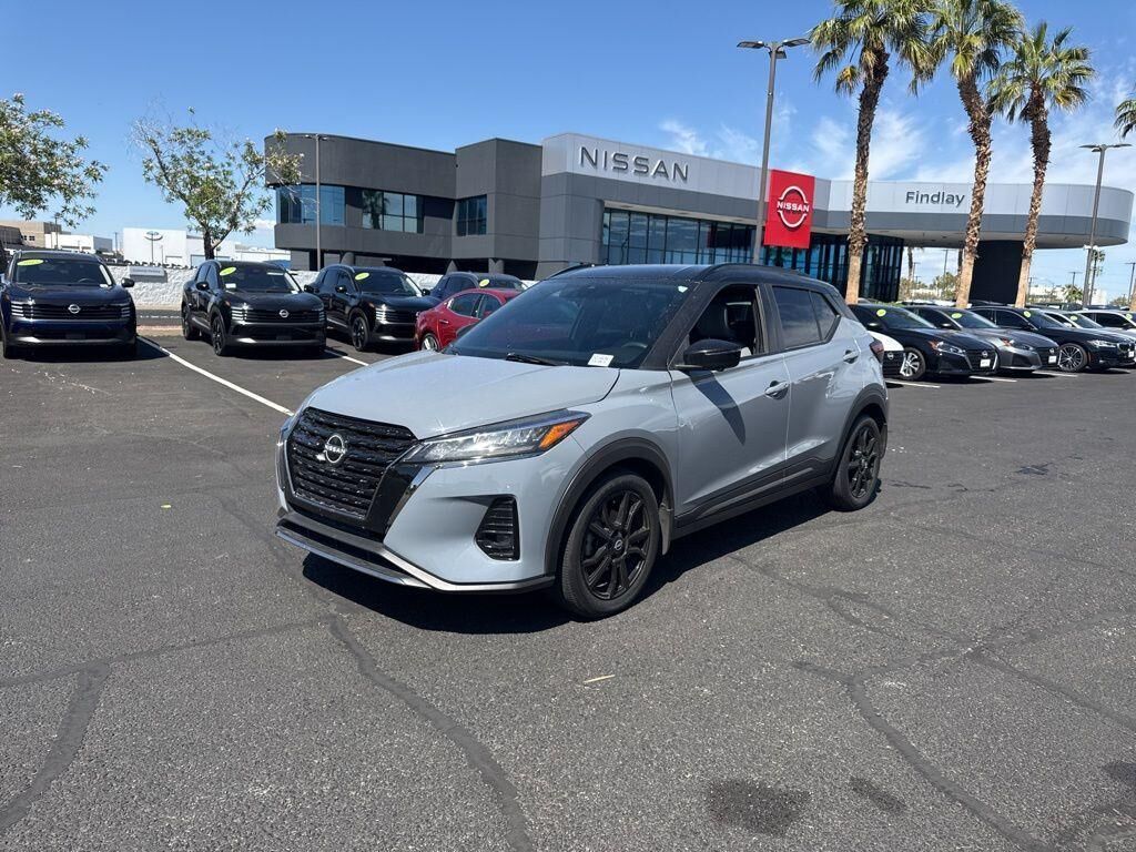 2023 NISSAN Kicks
