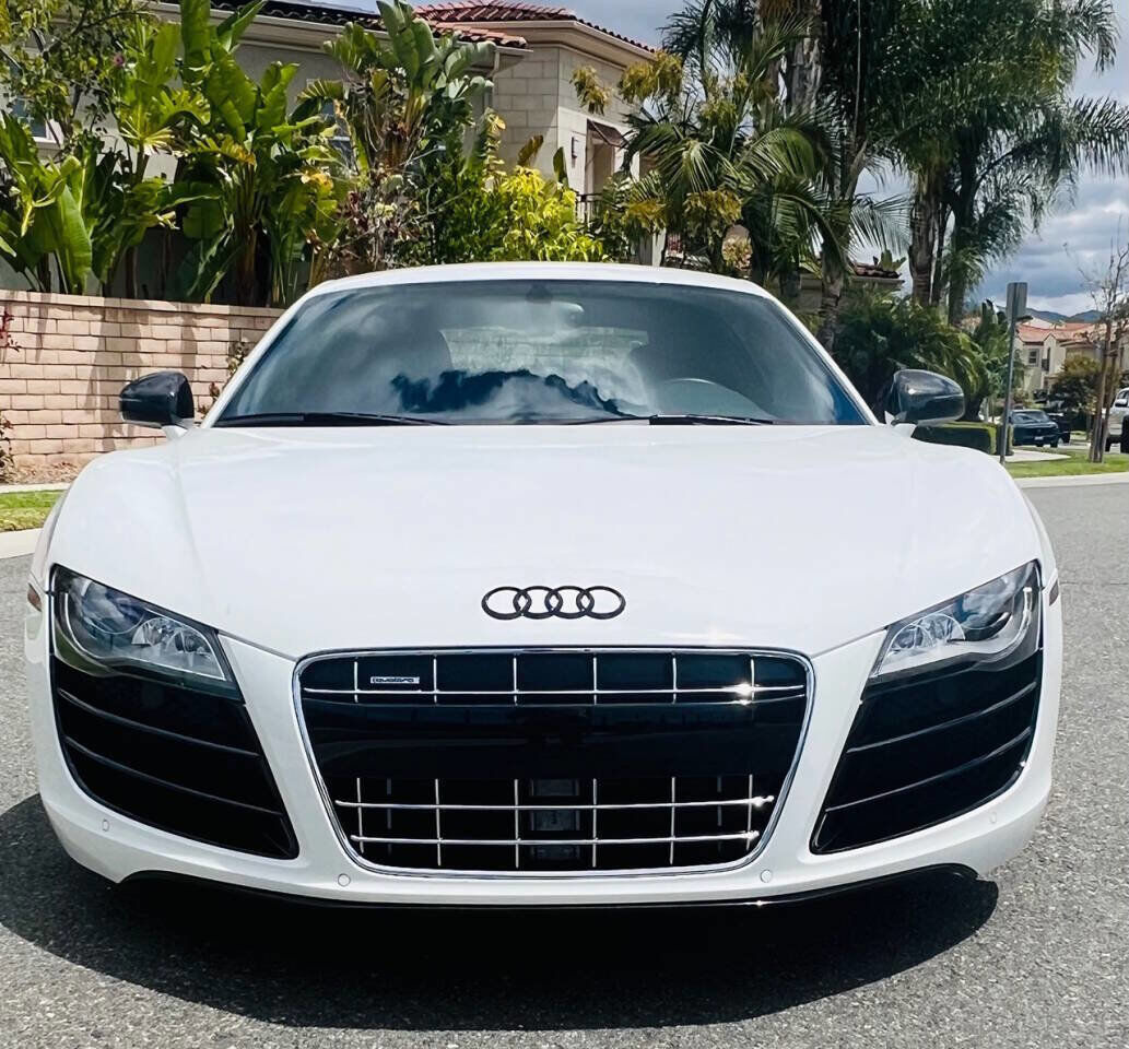2011 AUDI R8
