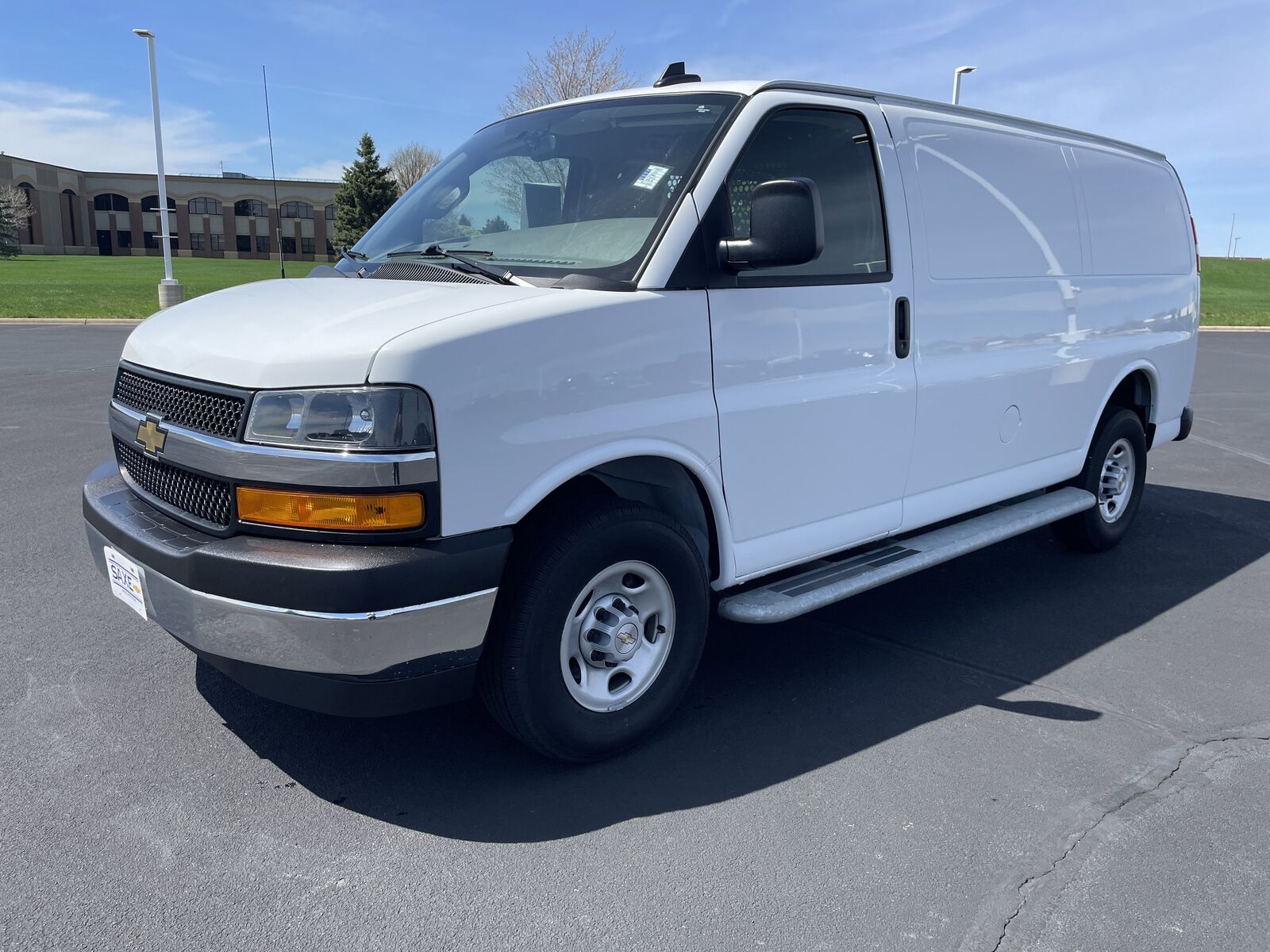 2024 CHEVROLET Express