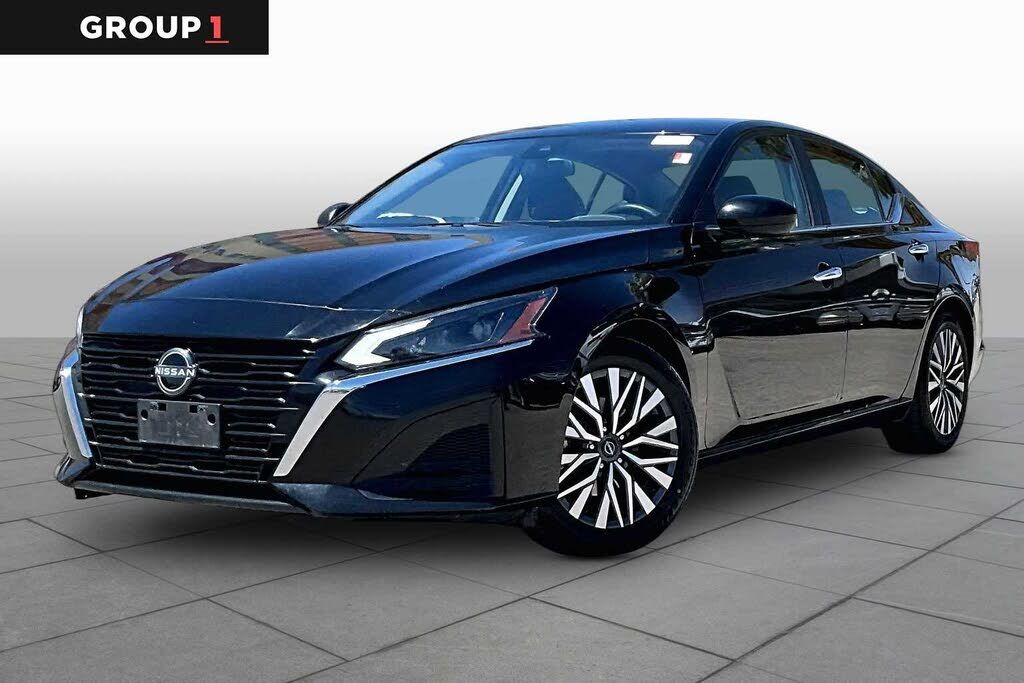 2024 NISSAN Altima