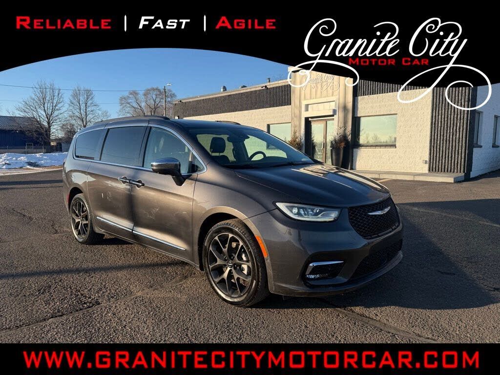 2022 CHRYSLER Pacifica