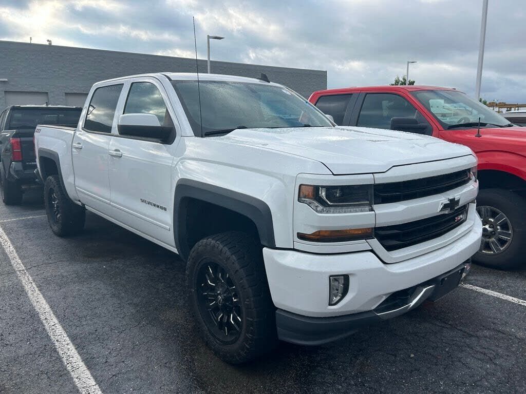 2017 CHEVROLET Silverado