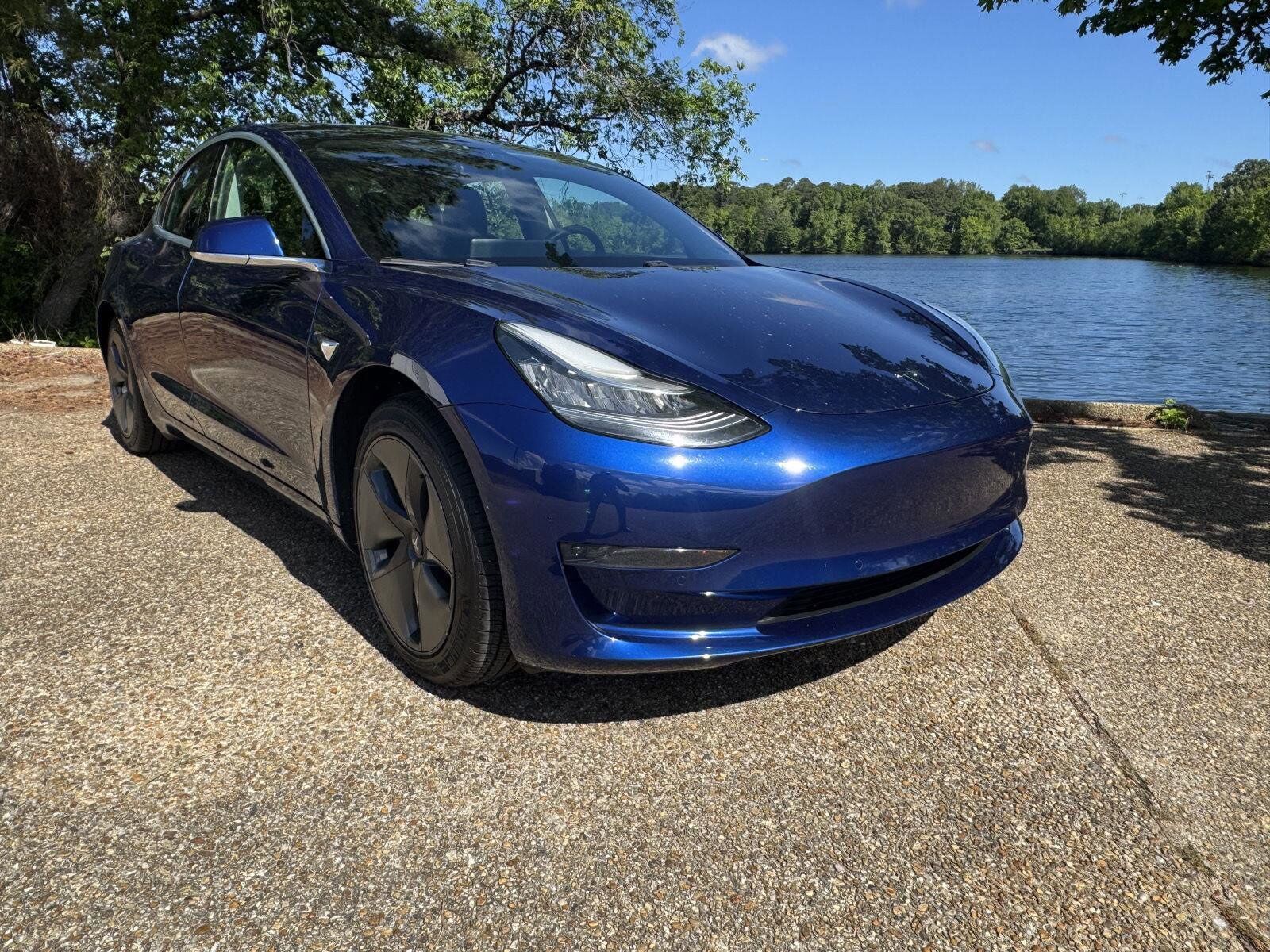 2020 TESLA Model 3