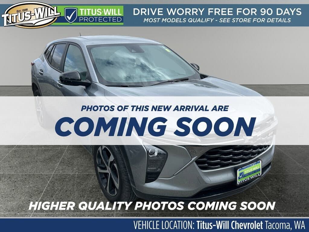 2025 CHEVROLET Trax