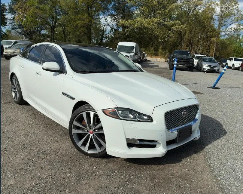 2017 JAGUAR XJ