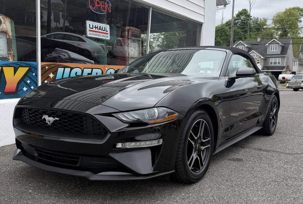2021 FORD Mustang
