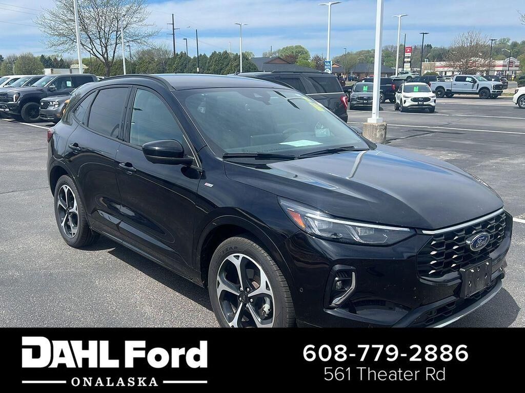 2023 FORD Escape