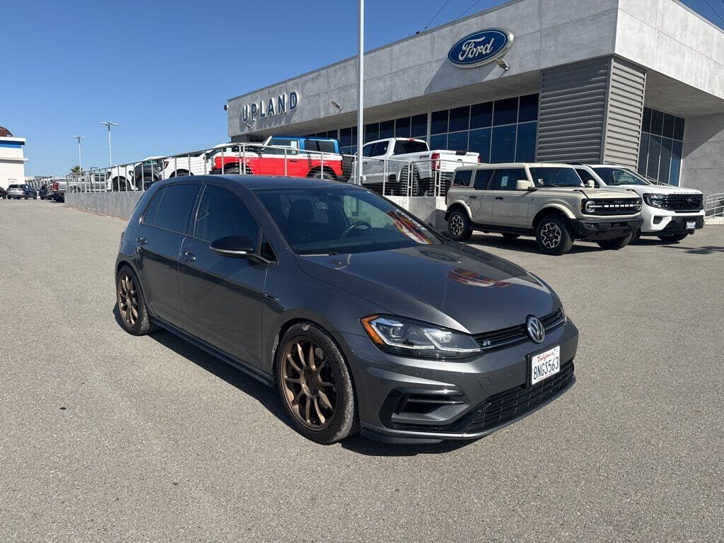 2019 VOLKSWAGEN Golf R