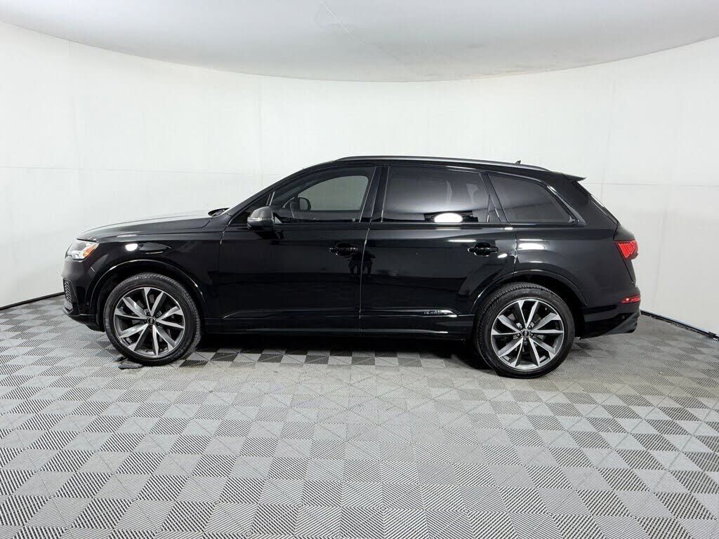 2023 Audi SQ7