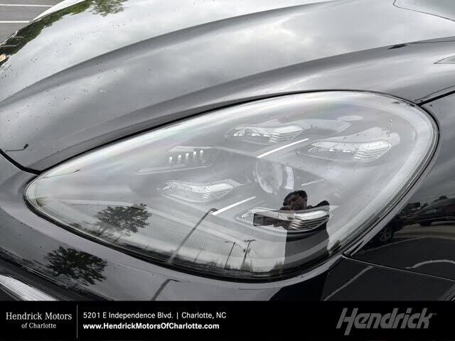 2021 PORSCHE Cayenne