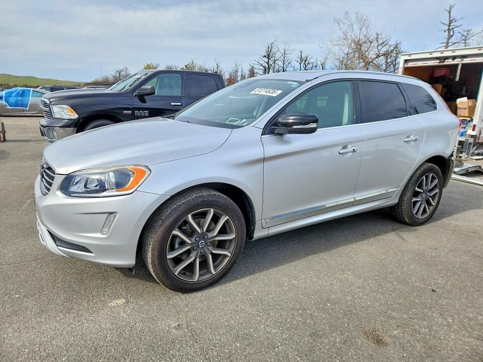 2017 VOLVO XC60