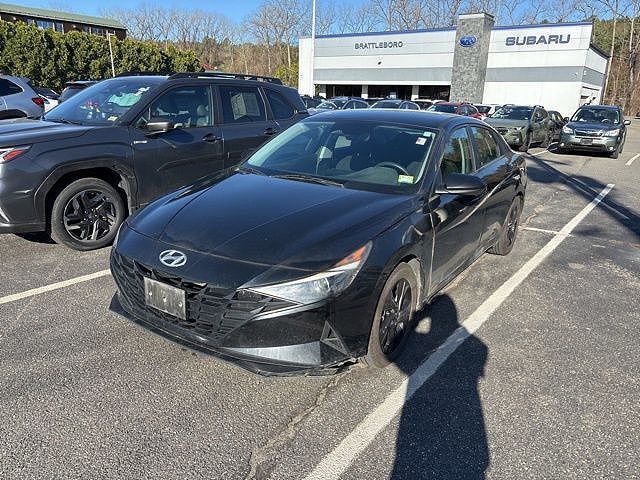2022 HYUNDAI Elantra