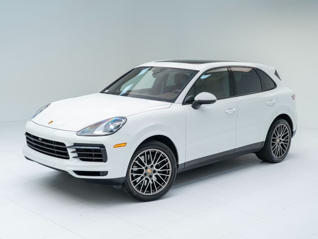 2023 PORSCHE Cayenne