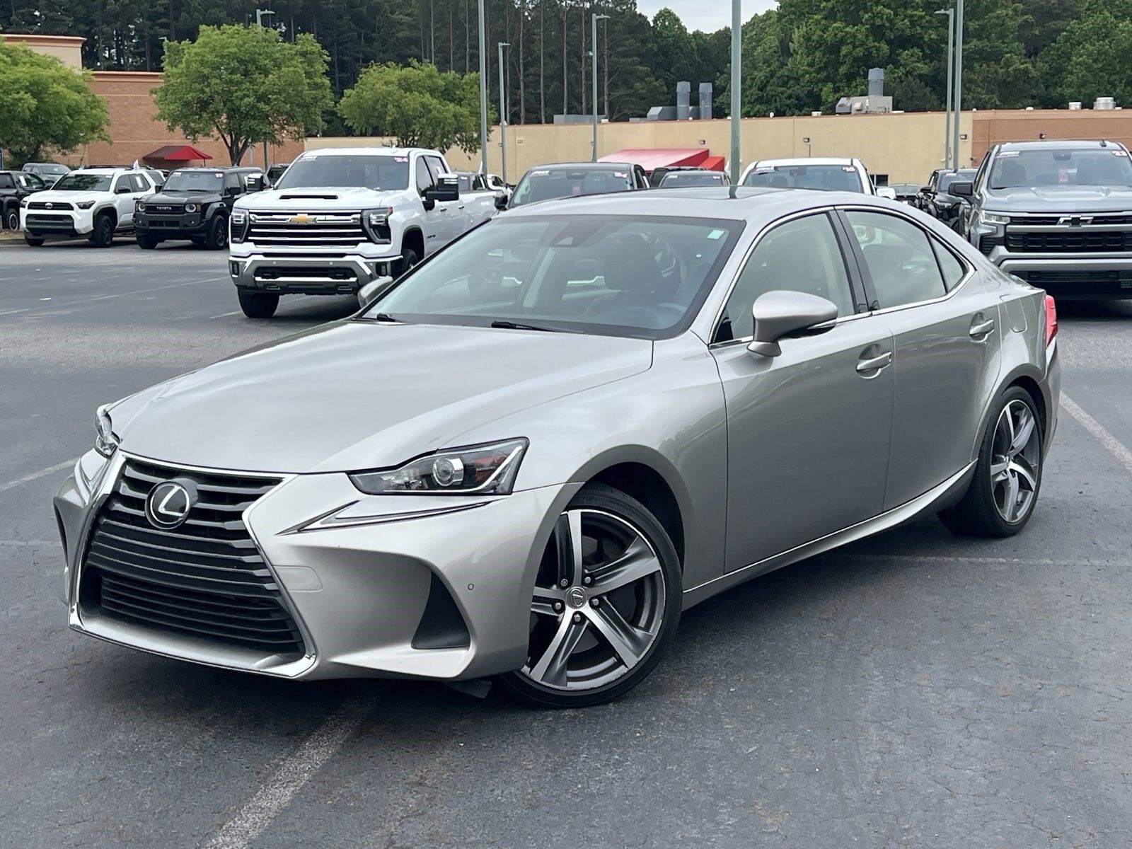 2017 LEXUS IS