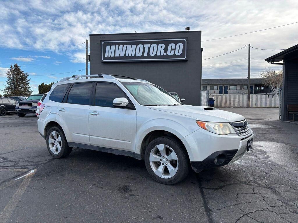 2013 SUBARU Forester