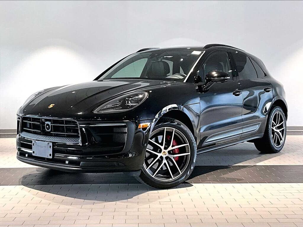 2023 PORSCHE Macan