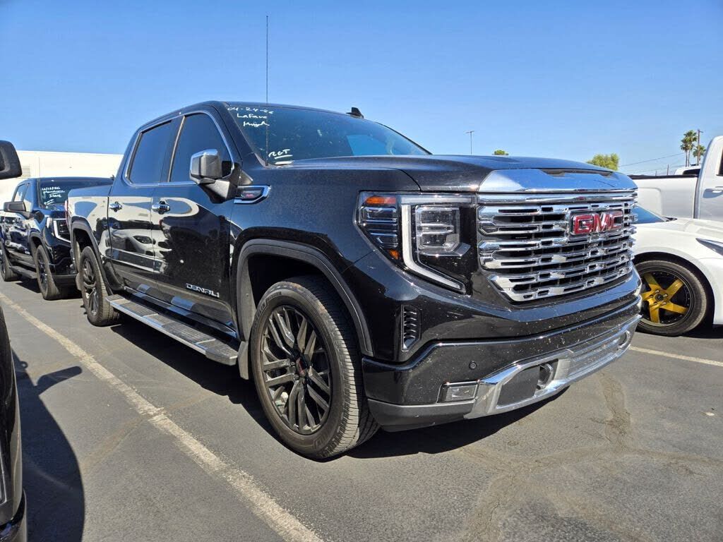 2023 GMC Sierra
